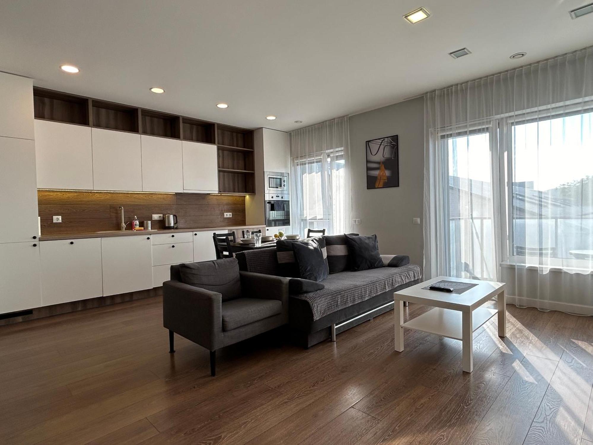 Your Home - Spacious Apartment In City Center, With Balcony & Self Check-In VNO Esterno foto