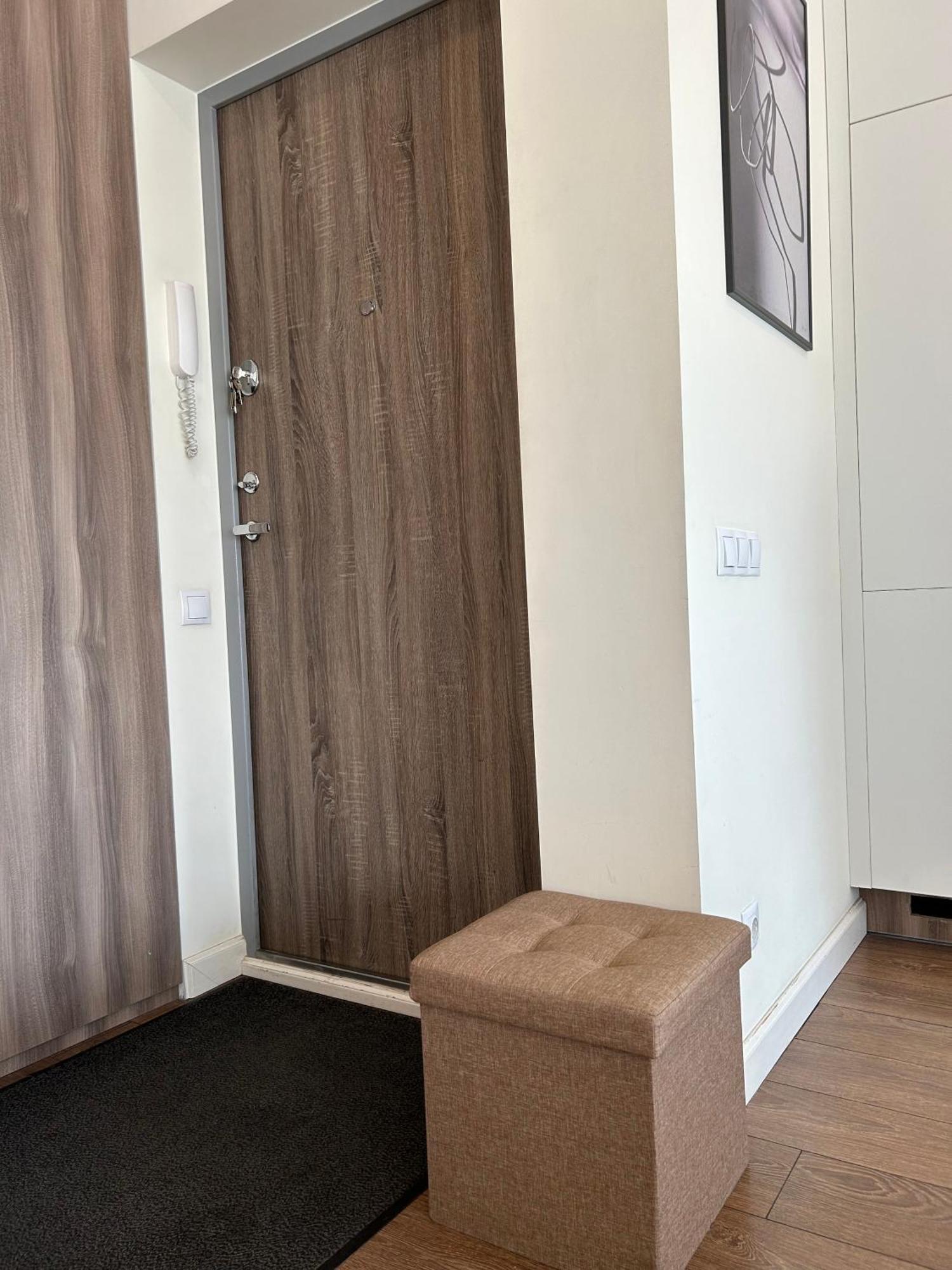 Your Home - Spacious Apartment In City Center, With Balcony & Self Check-In VNO Esterno foto